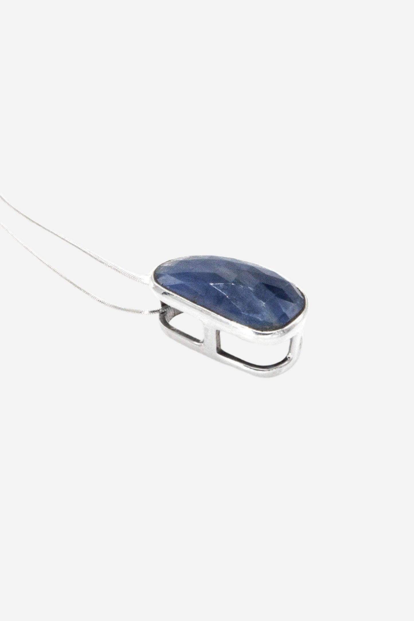 Flat Cut Sapphire Pendant - Inaya Jewelry
